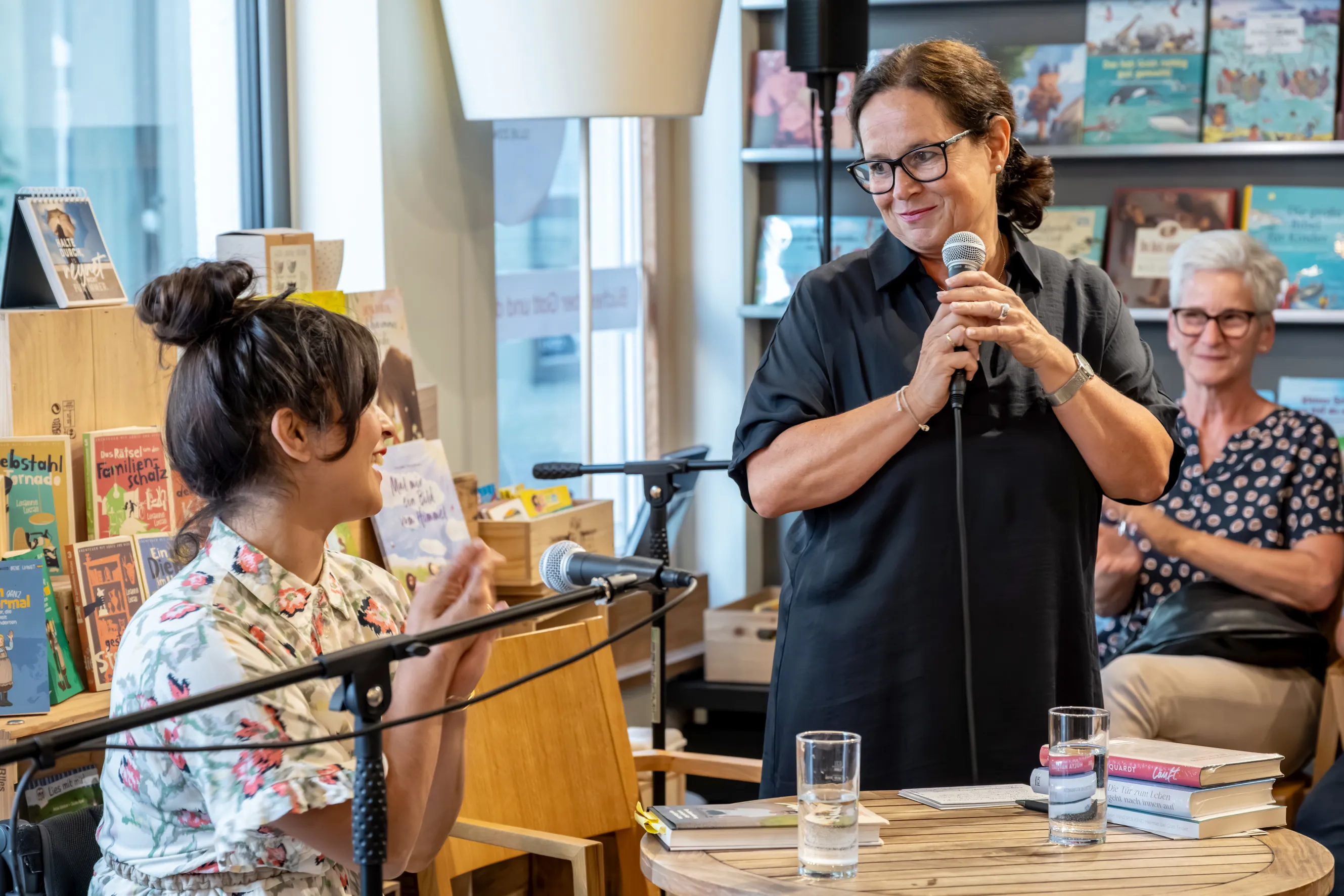 Hülya Marquardt in Cafe WEST Schorndorf