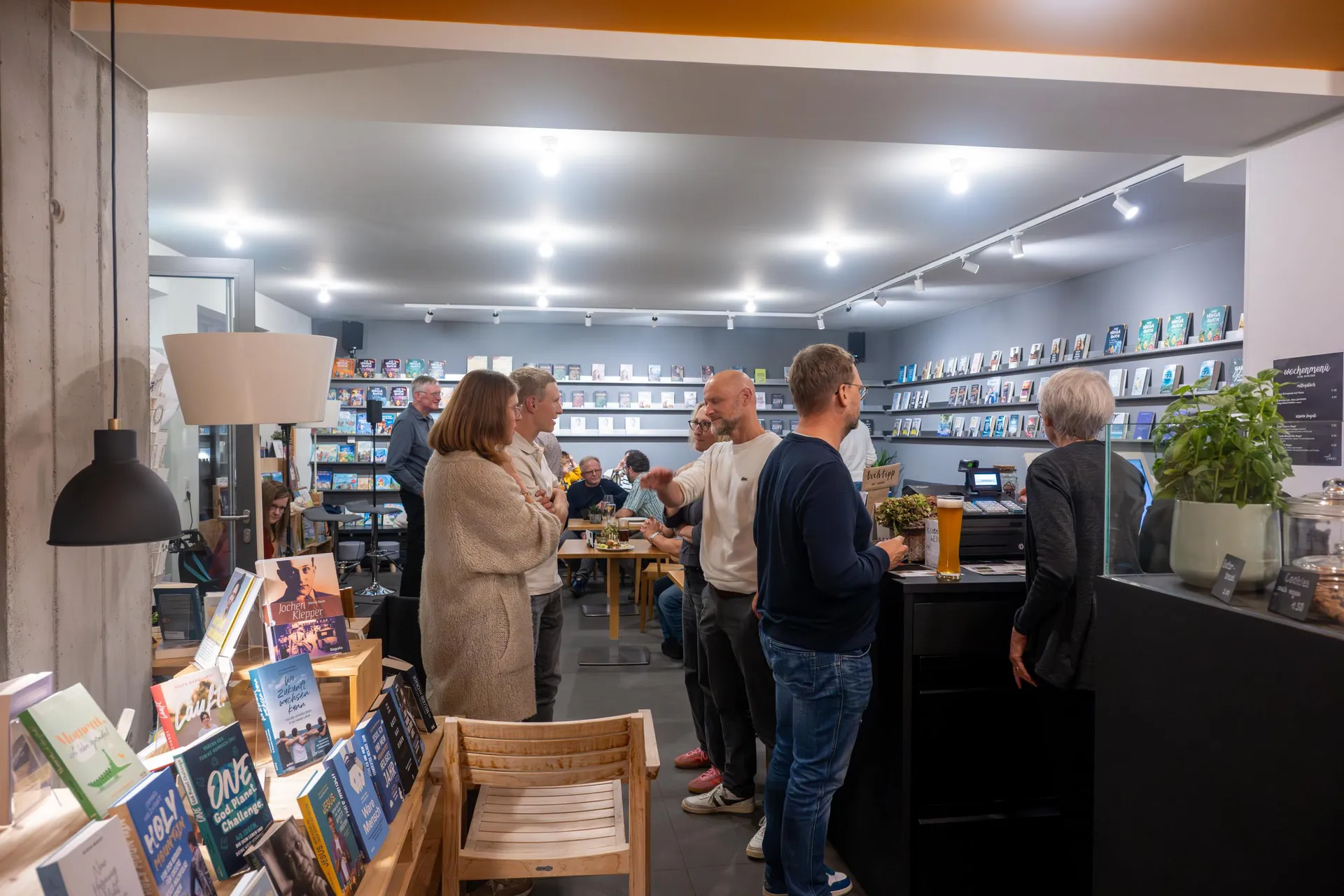Helmut Seidel & Andreas Bauer  mit Ihrem Buch "Erfolg macht glücklich?" im Café WEST